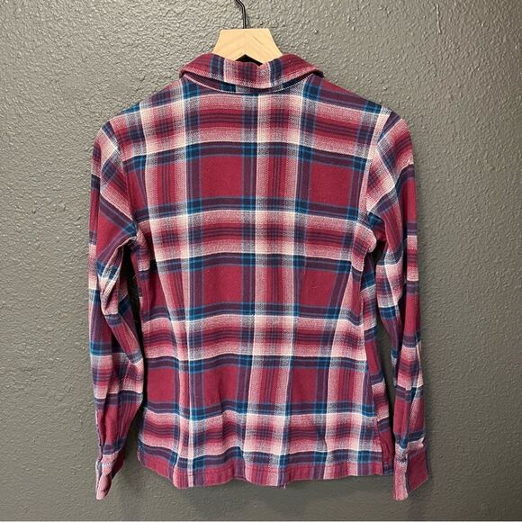 Patagonia Women's Long-Sleeved Organic Cotton Midweight Flannel Shirt - Picture 4 of 10